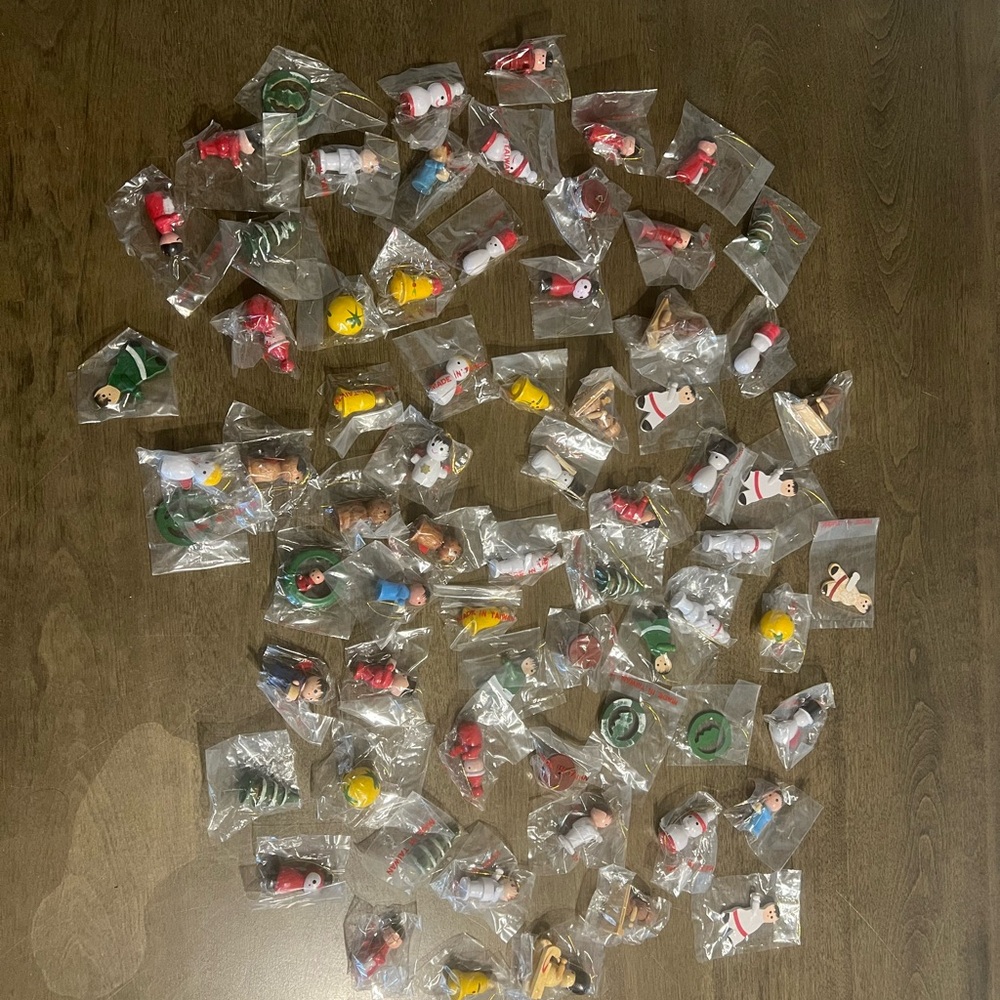 Set Of 70 Nos Vintage Wooden Mini Christmas Ornaments Made In Taiwan